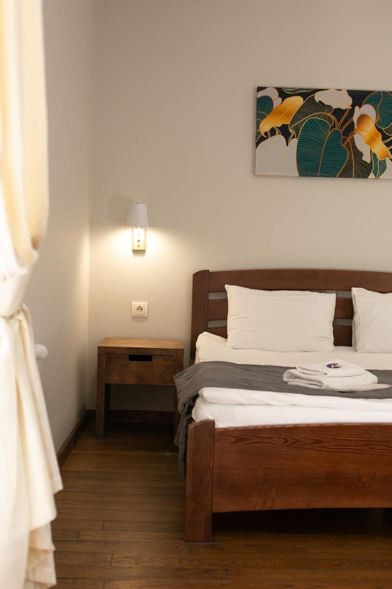 Nebos Hotel & Restaurant 伊万诺-弗兰科夫斯克 外观 照片