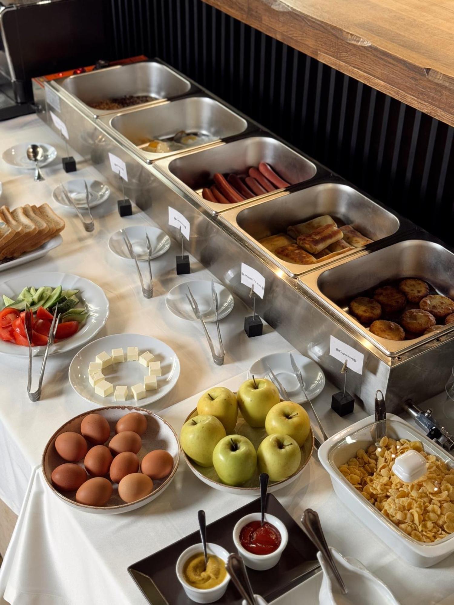 Nebos Hotel & Restaurant 伊万诺-弗兰科夫斯克 外观 照片